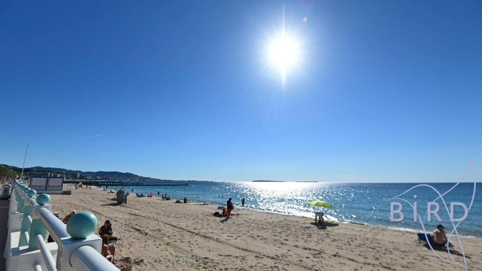 Breathtaking View Of The Big Blue Apartment Cannes