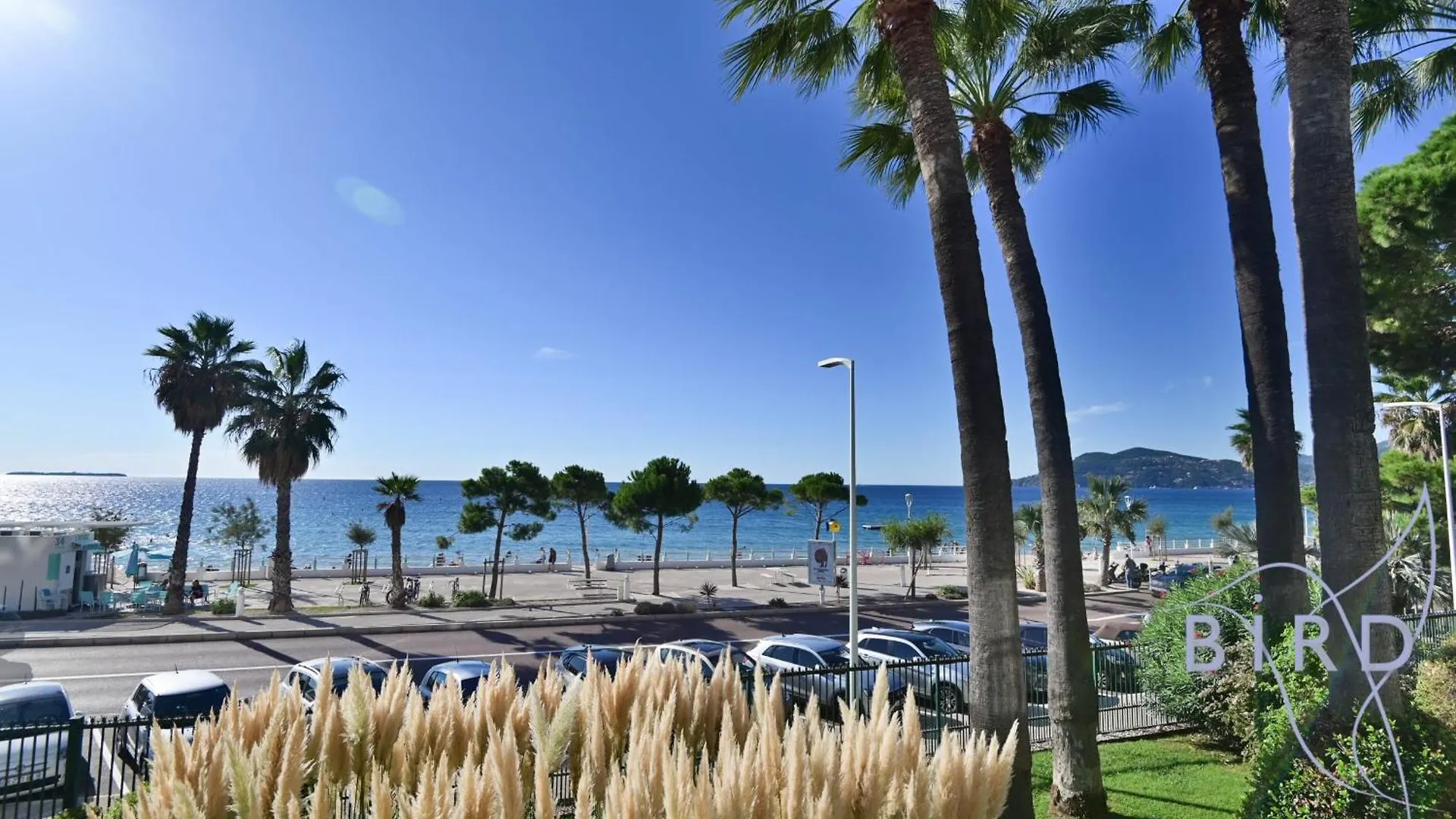 Breathtaking View Of The Big Blue Apartment Cannes